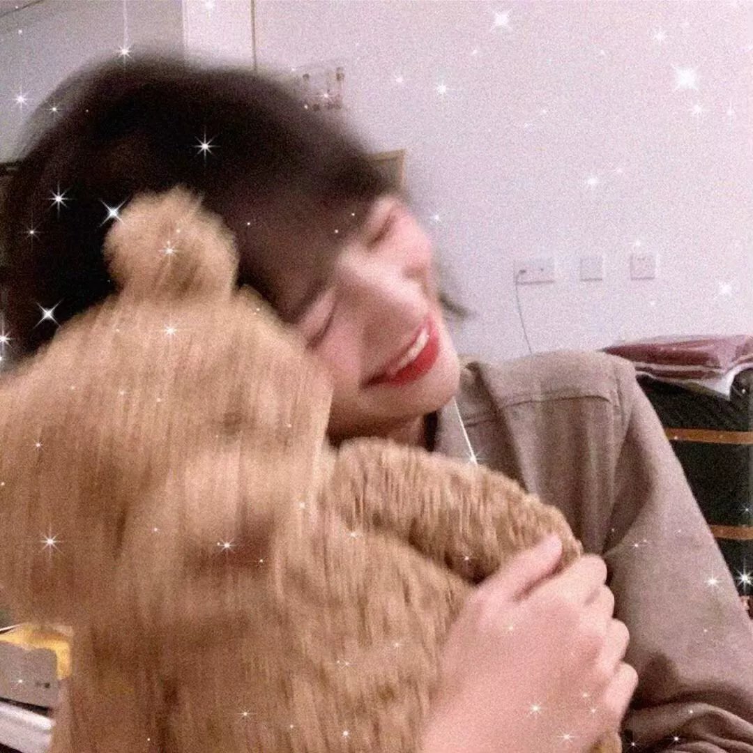 某处,某人